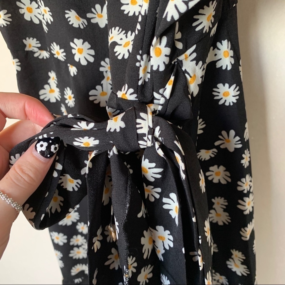 Shein Daisy Faux Wrap Dress - Picture 5 of 6